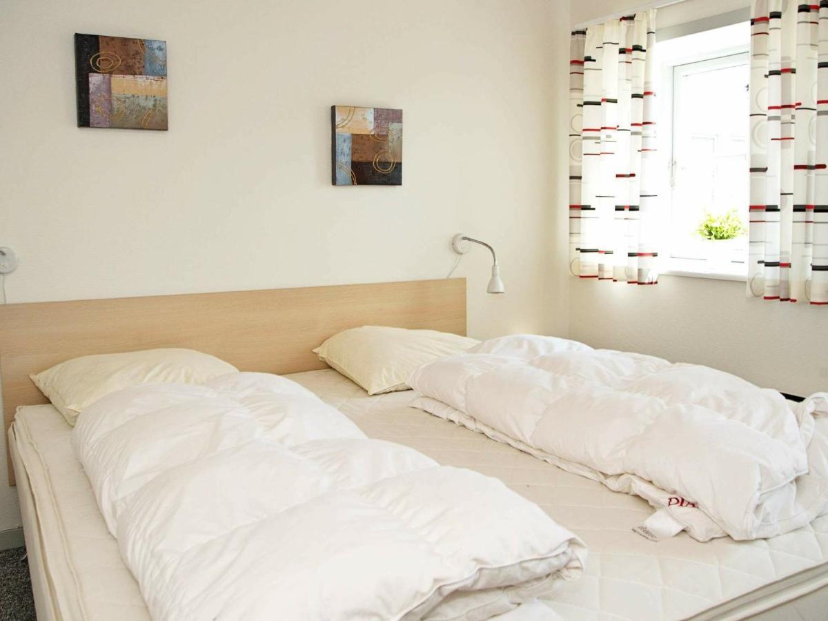 6 Person Holiday Home In 하일스 외부 사진