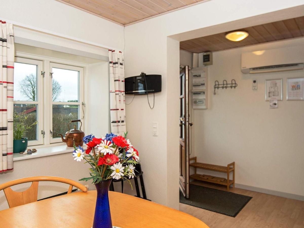 6 Person Holiday Home In 하일스 외부 사진